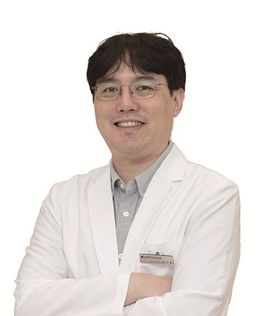 Profile 박지훈 •現 늘편한내과의원 원장 •내시경 세부 전문의 •중앙대학교 내과 외래교수 