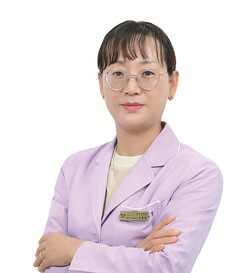 Profile 민효영 •現 민내과의원 원장 •인하중앙의료원 소화기내과 외래 교수 •인하대학교 소화기내과 의학박사