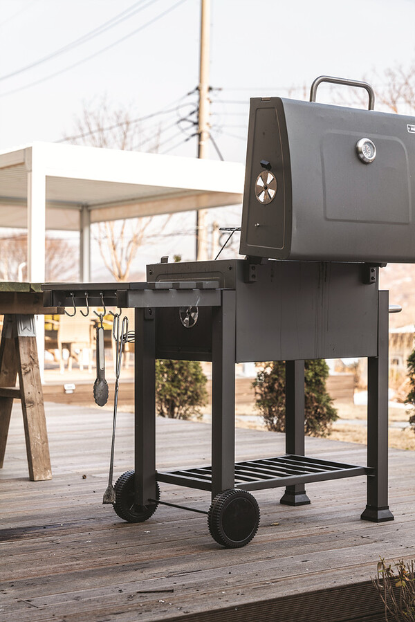 지인에게 기증받은 바비큐 그릴