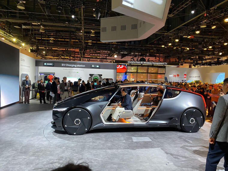 LG전자가 공개한 미래 모빌리티 콘셉트 알파블을 탑재한 콘셉트 카 ⓒ정치연 기자