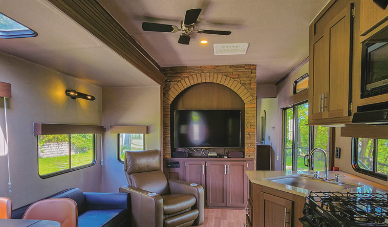 체로키 Q2.&nbsp;ⓒ 여주카라반