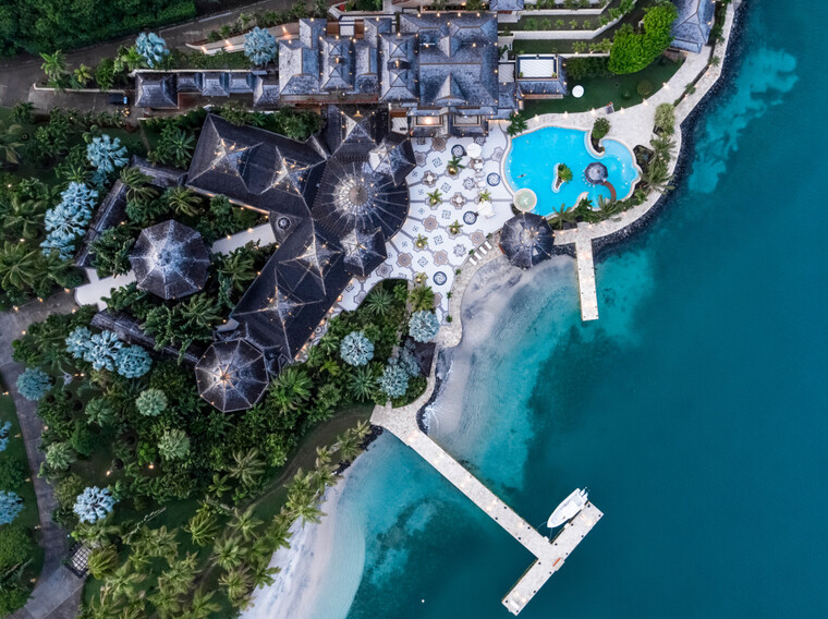 ⓒ calivigny island<br>