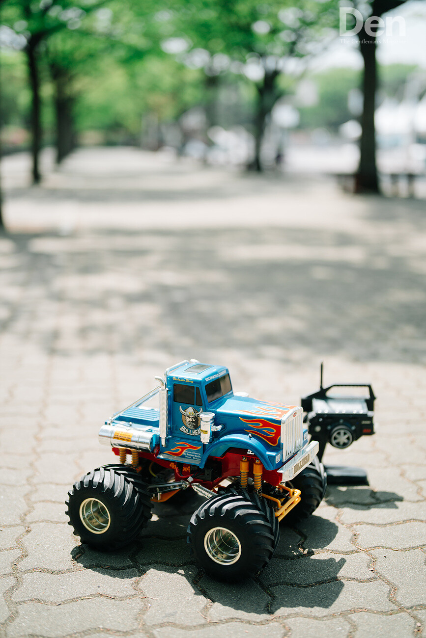 권재관 씨가 소장한 몬스터 트럭 RC카. 몬스터 트럭은 기체가 튼튼하고 힘이 좋아 거친 환경에서도 즐기기 좋다. ⓒ Den