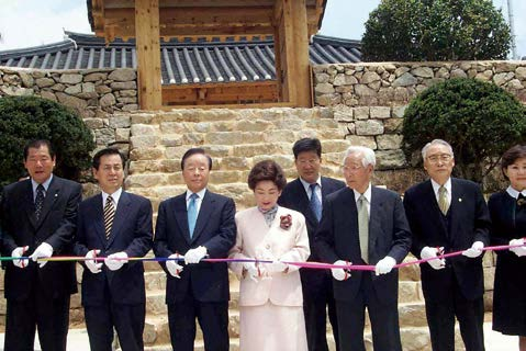 생가 복원 기념식에 참석한 김영삼 전 대통령