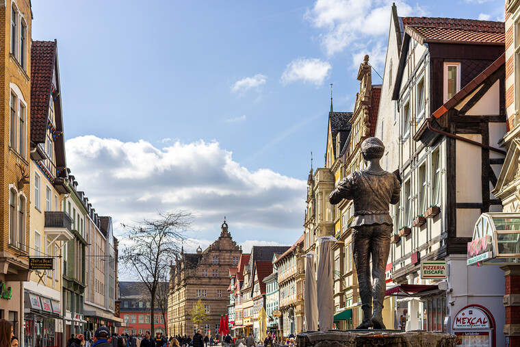 &lt;피리 부는 사나이&gt; 동상 ⓒ Den<br>