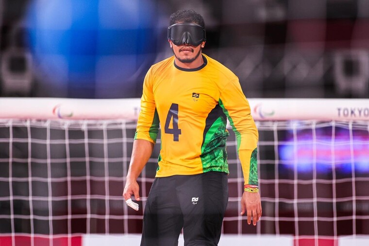 ⓒ leomonmorenoficial<br>